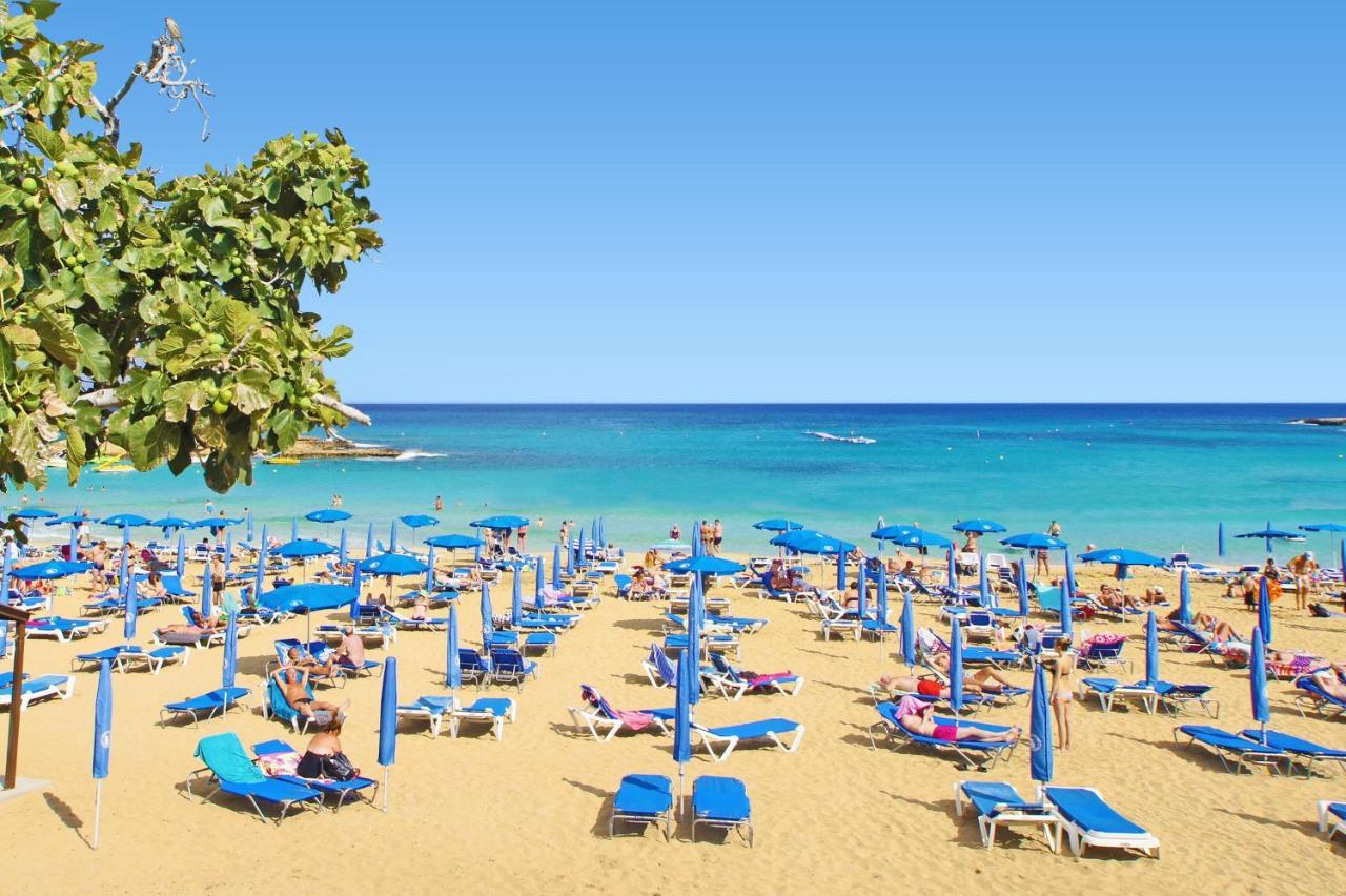 Meryl - Coralli Beachfront Apartment Protaras Esterno foto