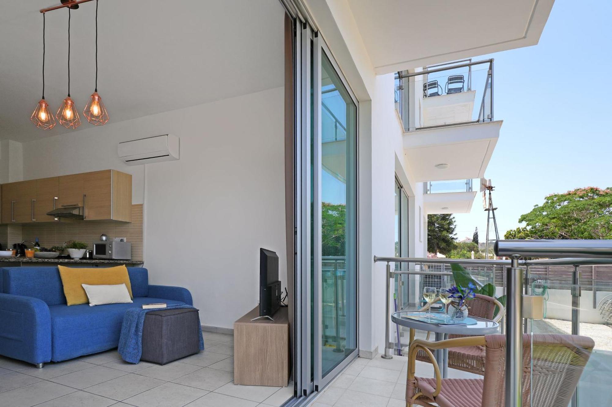 Meryl - Coralli Beachfront Apartment Protaras Esterno foto