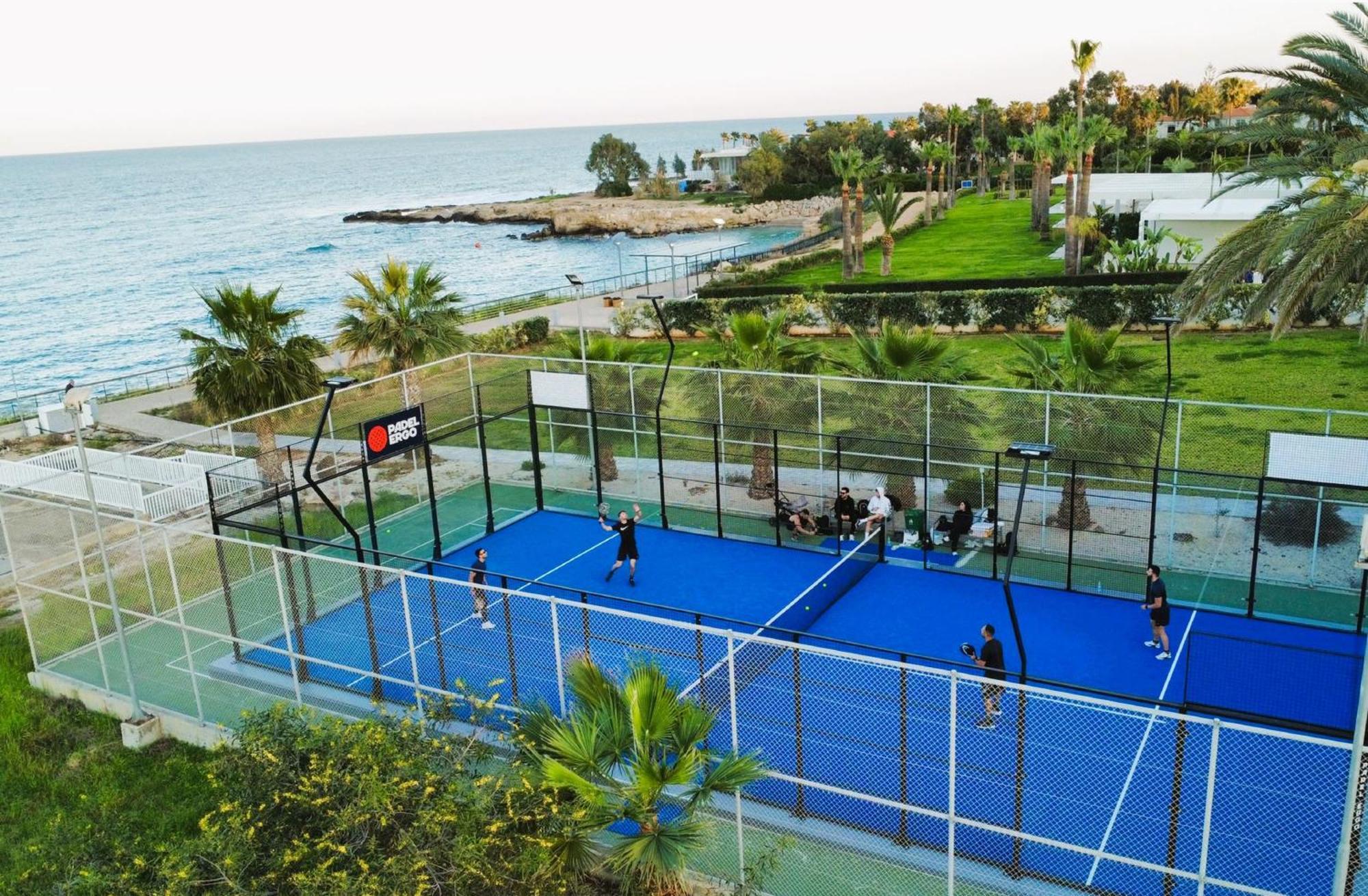 Meryl - Coralli Beachfront Apartment Protaras Esterno foto